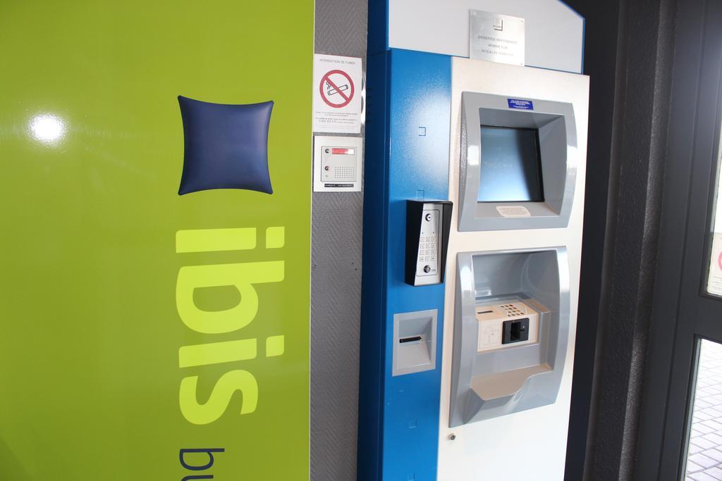 Hotel Ibis Budget Laval Bonchamp Les Laval Dış mekan fotoğraf