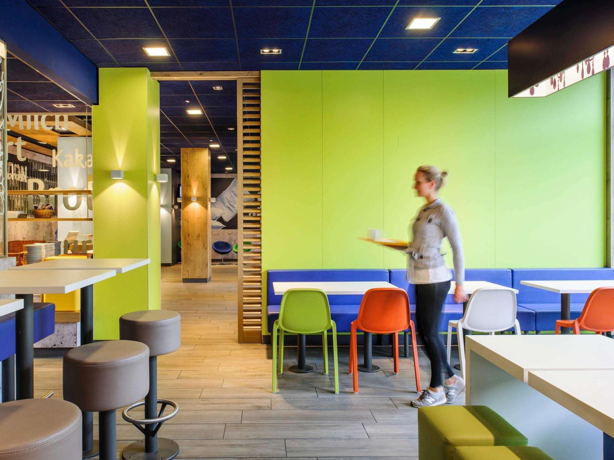 Hotel Ibis Budget Laval Bonchamp Les Laval Dış mekan fotoğraf