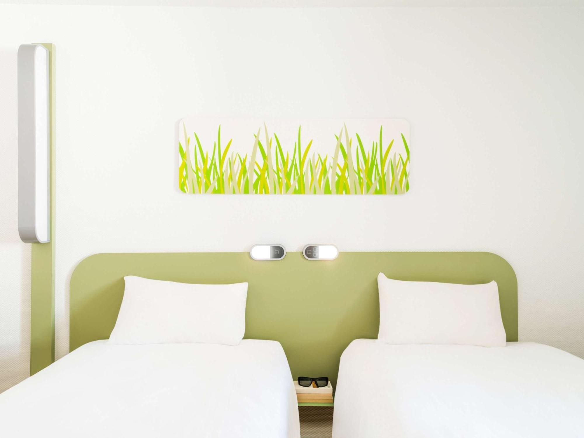 Hotel Ibis Budget Laval Bonchamp Les Laval Dış mekan fotoğraf