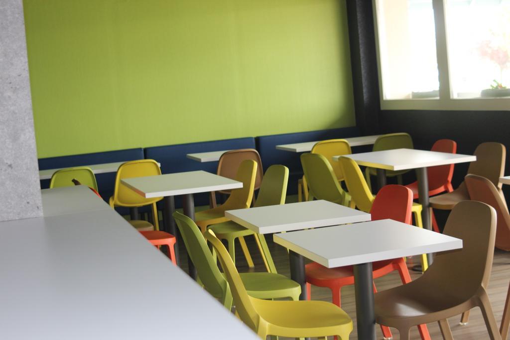 Hotel Ibis Budget Laval Bonchamp Les Laval Dış mekan fotoğraf